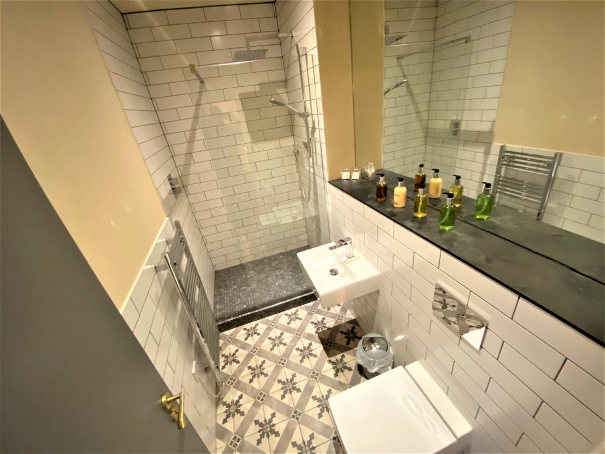 The Scott At Claremont Serviced Apartments Лидс Экстерьер фото