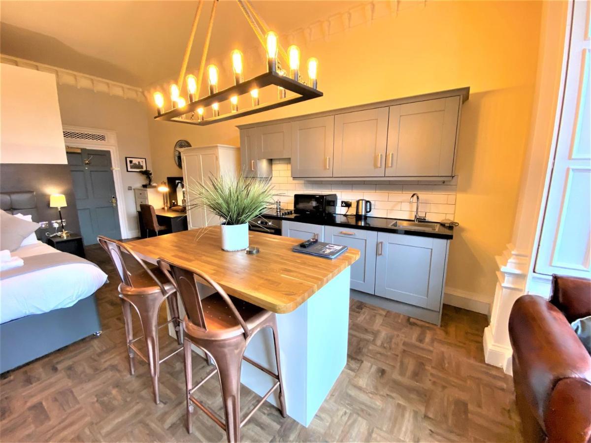 The Scott At Claremont Serviced Apartments Лидс Экстерьер фото